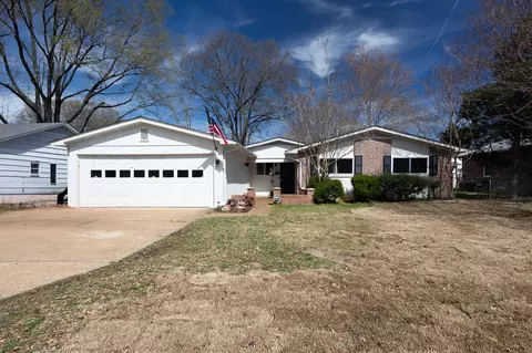 4964 Helene Rd, Memphis, TN 38117