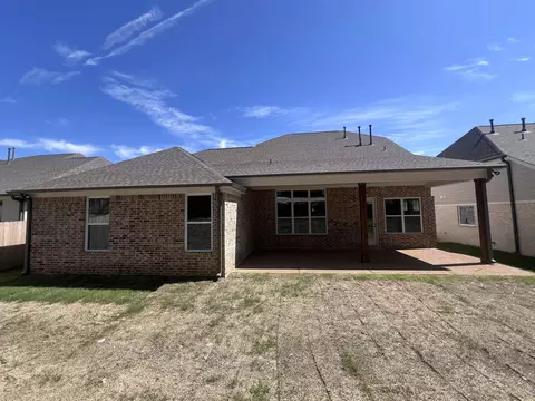 Exterior - 10264 Liam Ln, Collierville, TN 38017 photo 5 of 7