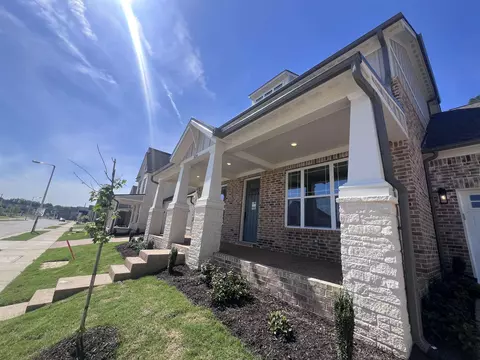 Exterior - 10264 Liam Ln, Collierville, TN 38017 photo 6 of 7