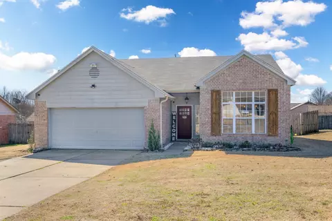 50 Maple Run Dr, Oakland, TN 38060