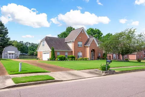 6405 Bristol Glen Dr, Bartlett, TN 38135