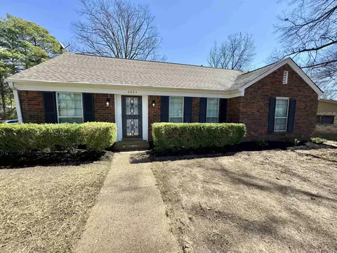 2884 Kenneth St, Memphis, TN 38128