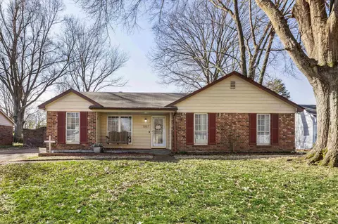 7057 Centralia Rd, Bartlett, TN 38135
