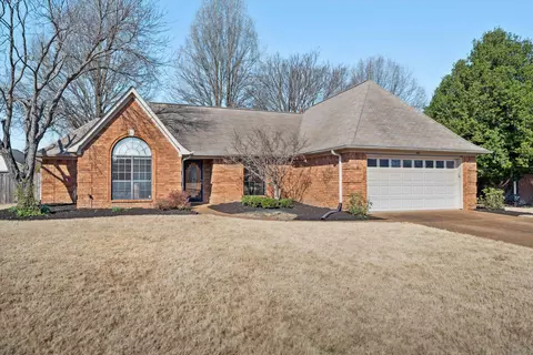 5041 Rabbit Cross Cv, Arlington, TN 38002