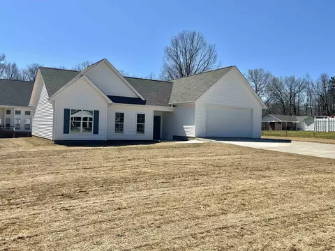 155 Paine Rd, Savannah, TN 38372