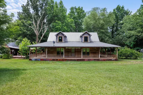 2030 County Road 306 Rd, Walnut, MS 38683