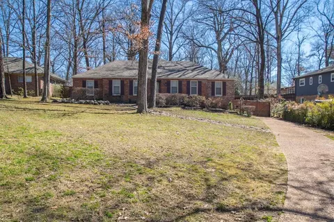 1444 W Crestwood Dr, Memphis, TN 38119