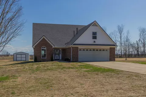 2240 Solo Rd, Covington, TN 38019