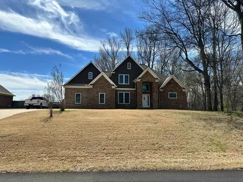 1051 Harmon Dr, Atoka, TN 38004