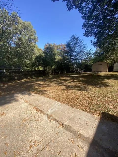 5010 Haleville Rd, Memphis, TN 38116