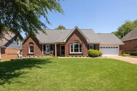 8864 Aspen View Cv, Cordova, TN 38018