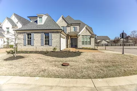 1712 N Chadwick Farms Loop, Collierville, TN 38017