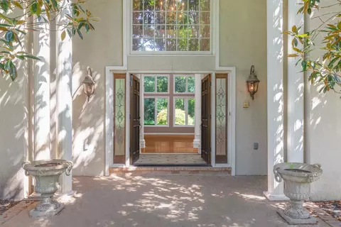 7570 Chapel Ridge Dr, Memphis, TN 38016