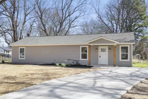 7864 Captain Rd, Millington, TN 38053
