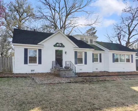 3251 Highland Park Pl, Memphis, TN 38111