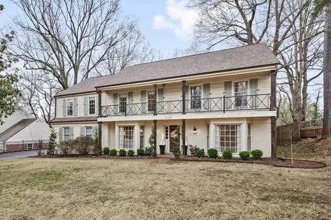 2129 Woodside Dr, Germantown, TN 38138