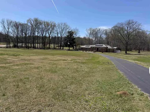 3249 Highway 22 Hwy, Michie, TN 38357