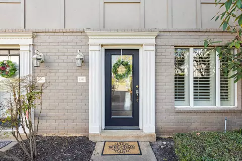 2252 Germantown Dr W, Germantown, TN 38138