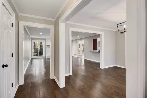 209 E Powell Rd, Collierville, TN 38017 photo 4