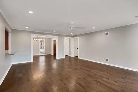 209 E Powell Rd, Collierville, TN 38017 photo 13