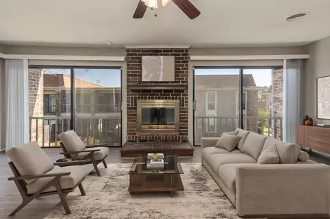 6586 S Poplar Woods Cir #4, Germantown, TN 38138