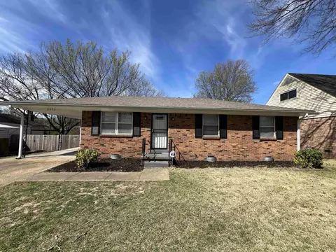 3973 Brompton Rd, Memphis, TN 38118