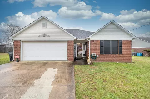 54 Woodshire Ln, Brighton, TN 38011