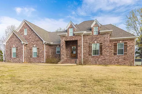 135 Gravel Hill Loop, Selmer, TN 38375