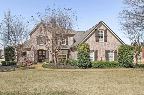 10280 Herons Ridge Dr, Lakeland, TN 38002