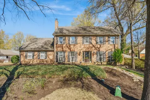2374 Stratfield Dr, Germantown, TN 38139