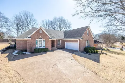 2724 Shadow Point Cv W, Cordova, TN 38016
