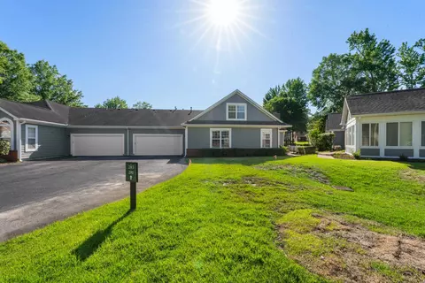 281 Oak Club Ln #17, Collierville, TN 38017