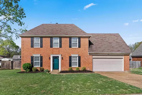 905 Ten Oaks Dr, Collierville, TN 38017
