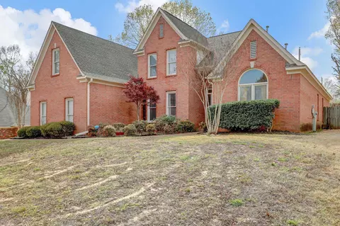 197 Leaf Trail Ct, Cordova, TN 38018