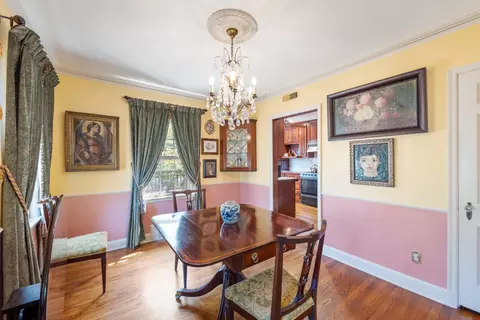 Dining - 30 S Alicia Dr, Memphis, TN 38112 photo 2 of 3