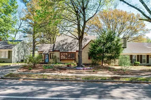 Exterior - 30 S Alicia Dr, Memphis, TN 38112 photo 13 of 15