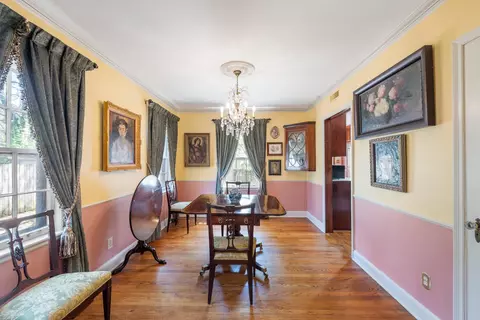 Dining - 30 S Alicia Dr, Memphis, TN 38112 photo 1 of 3