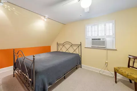 Bedroom - 30 S Alicia Dr, Memphis, TN 38112 photo 4 of 5
