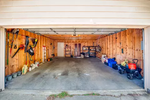 Exterior - 30 S Alicia Dr, Memphis, TN 38112 photo 8 of 15