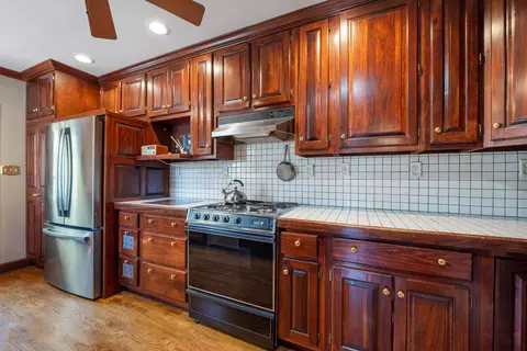 Kitchen - 30 S Alicia Dr, Memphis, TN 38112 photo 1 of 2