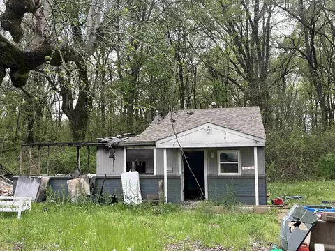1811 Rozelle St, Memphis, TN 38106