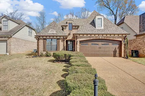 415 Garden Springs Dr, Oakland, TN 38060