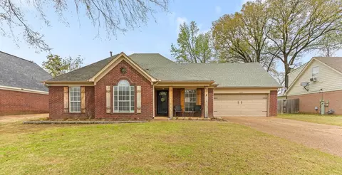 7460 Drew Valley Dr, Bartlett, TN 38133