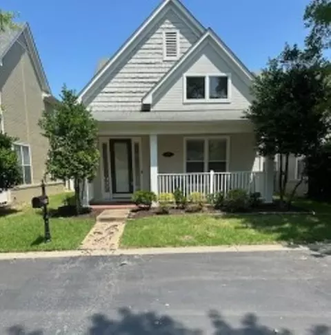 1332 Island Town Dr, Memphis, TN 38103