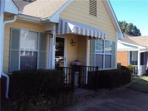 2229 Curbertson St, Memphis, TN 38134