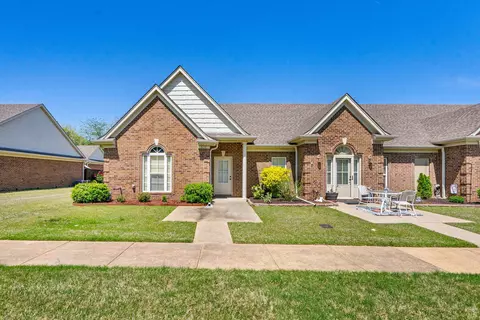 3211 Jade Ln, Southaven, MS 38672