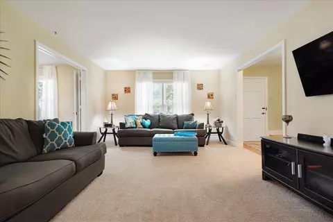 Living - 3869 Appling Rd, Bartlett, TN 38135 photo 1 of 2