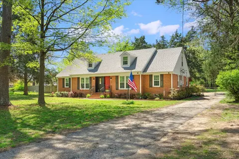 Exterior - 3869 Appling Rd, Bartlett, TN 38135 photo 2 of 12