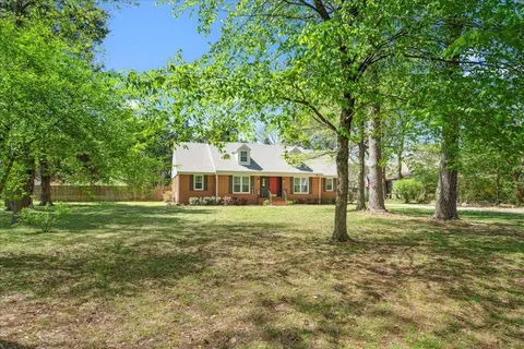 Exterior - 3869 Appling Rd, Bartlett, TN 38135 photo 3 of 12