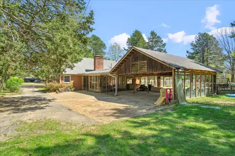 Exterior - 3869 Appling Rd, Bartlett, TN 38135 photo 9 of 12